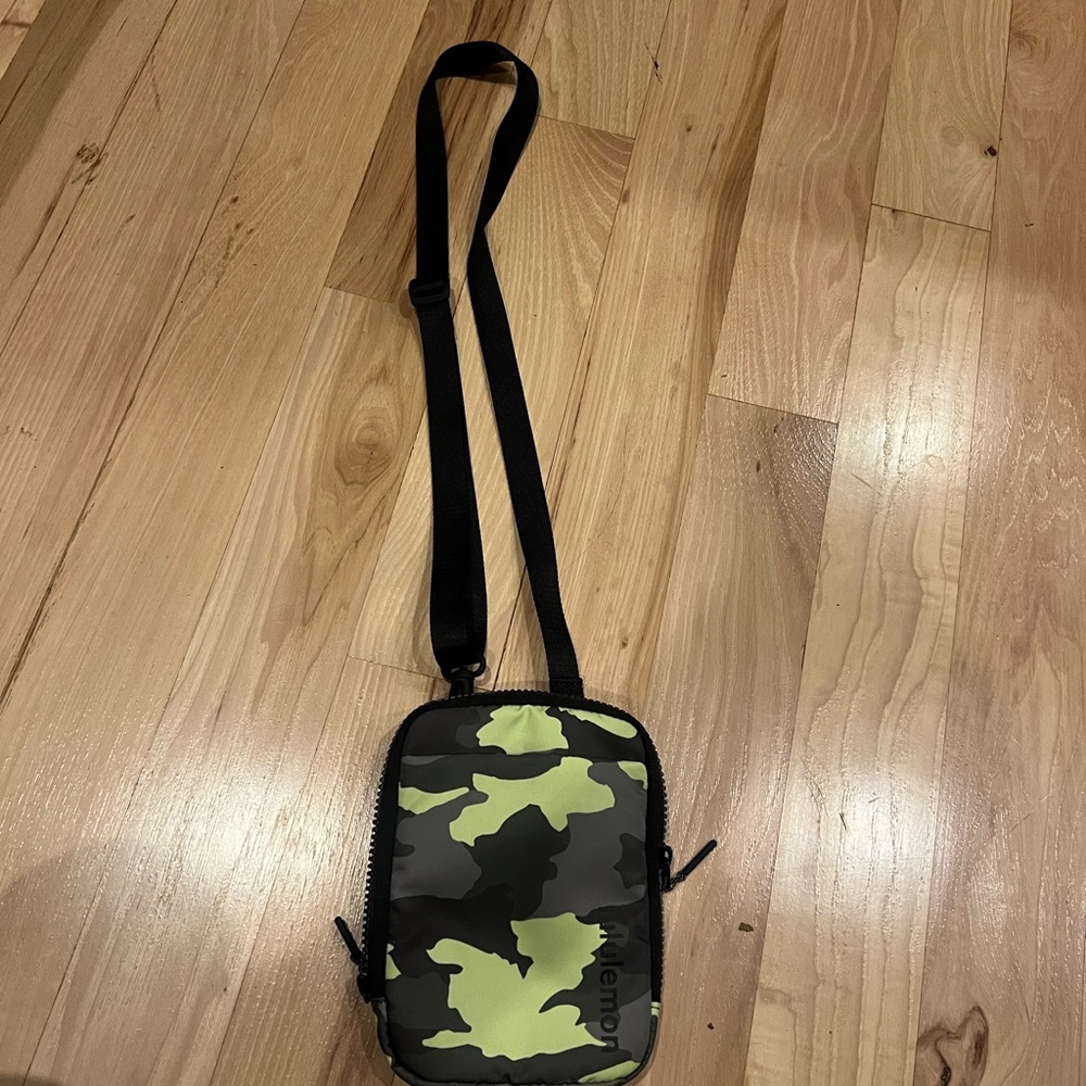 Lululemon Easy Access Crossbody Bag. Green camouflage